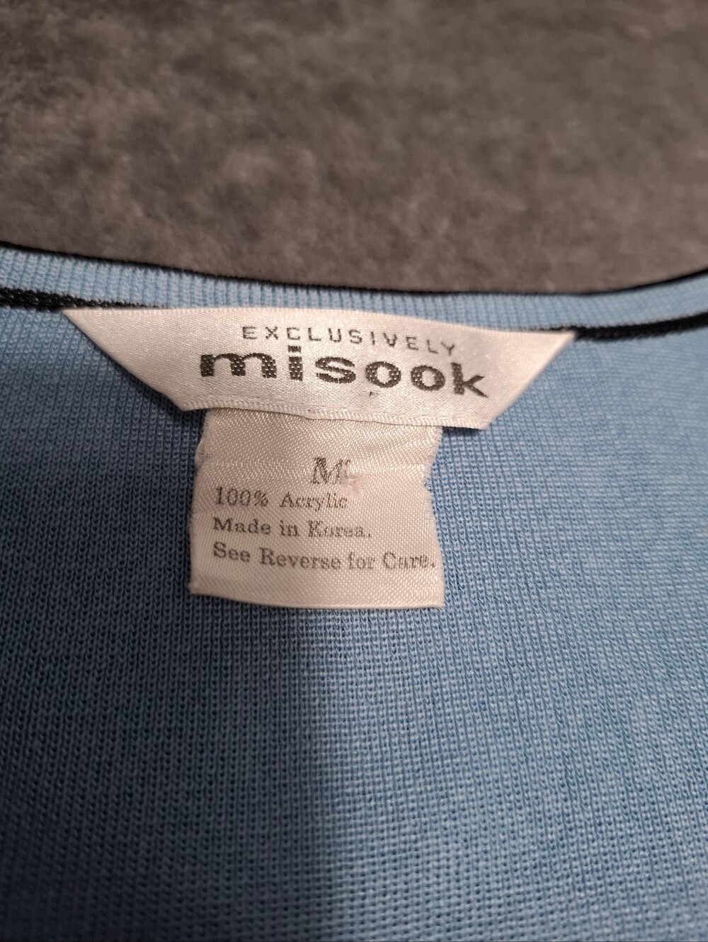 Exclusively Misook light blue black stripe long sleeve shirt blouse ladies Sz M - Picture 10 of 11